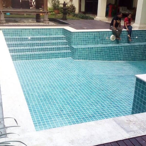 pembuatan kolam renang rumah pribadi