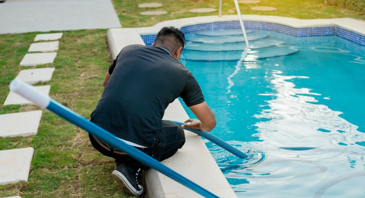 kesalahan merawat kolam renang
